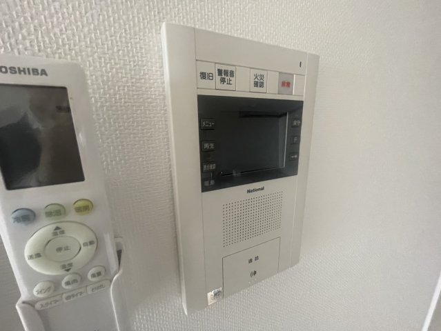 セキュリティ　同物件別部屋写真