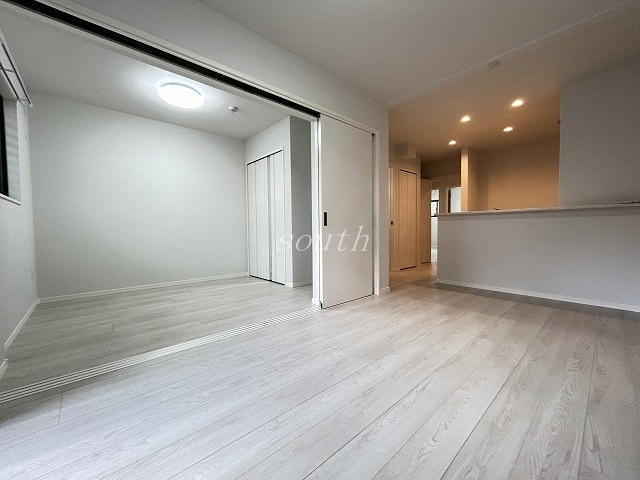Reglia今里Northの居間写真