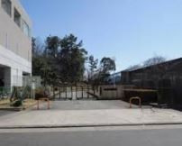中学校　吹田市立竹見台中学校（中学校）まで1277m
