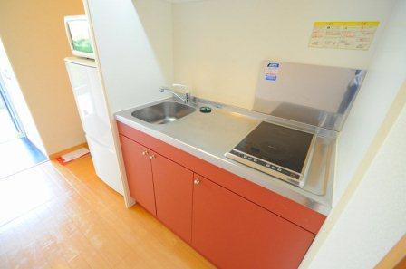 キッチン　設備・仕様は号室により異なる為、現況を優先いたします。