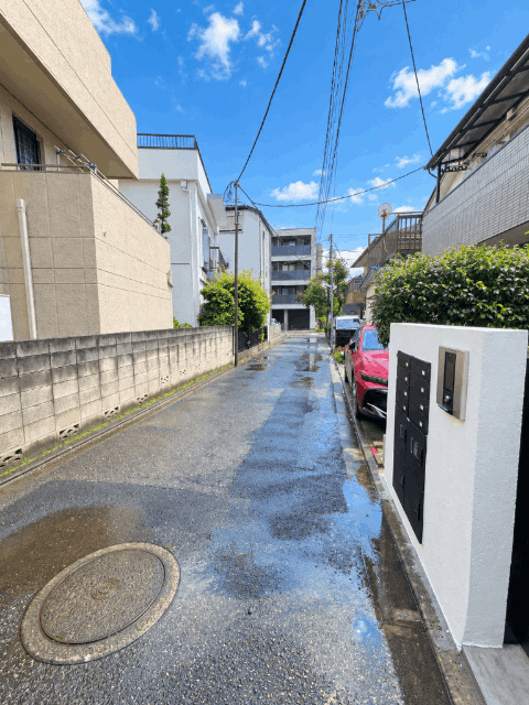 その他　※細道の奥に物件があります