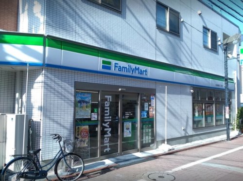 コンビニ　ファミリーマート 南蒲田店（コンビニ）まで277m