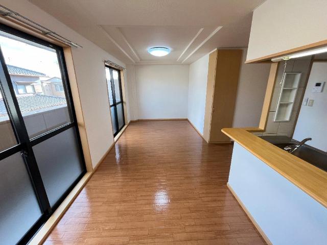 山陽電鉄本線 浜の宮駅 徒歩15分 2階建 築20年の居間写真
