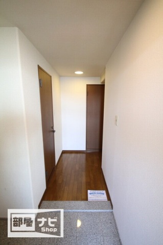 アルファシティ屋島四番館の玄関写真