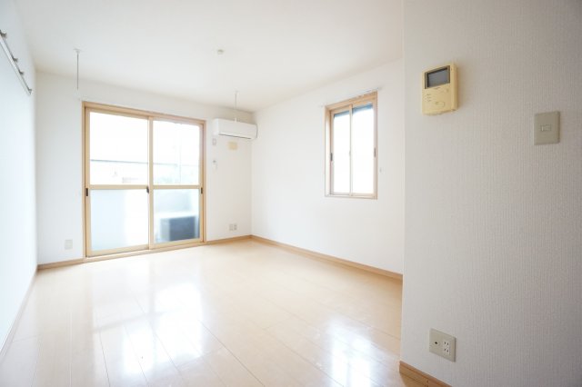 居室・リビング　※同物件、同タイプのお部屋です