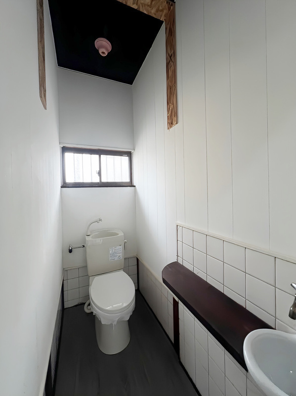 中之島戸建のトイレ写真