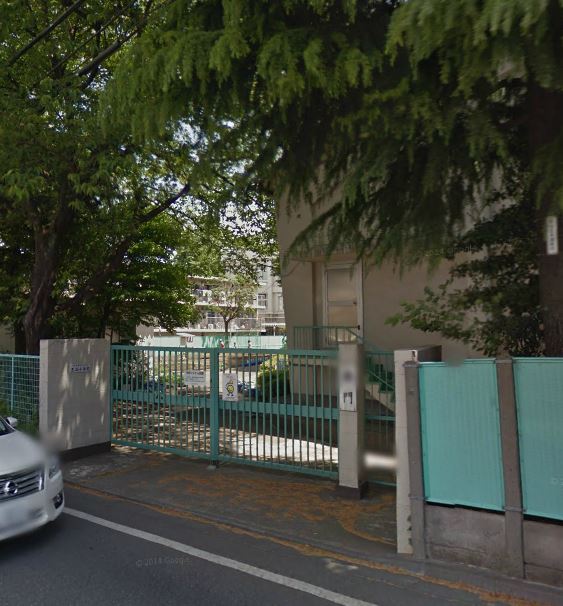 小学校　杉並区立三谷小学校（小学校）まで665m