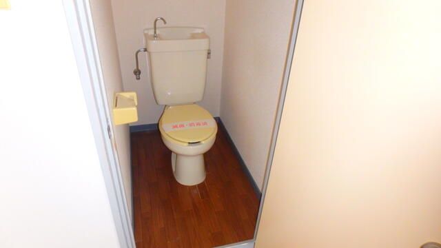 トイレ　ゆったりとした空間のトイレです