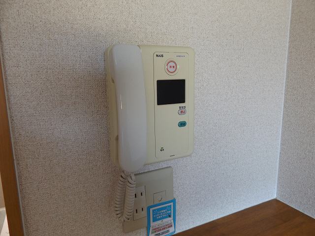 セキュリティ　※同建物の別のお部屋の写真です。