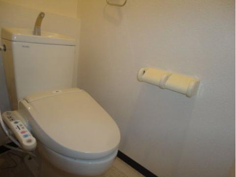 ＪＲ山陽本線 東福山駅 徒歩19分 3階建 築27年のトイレ写真