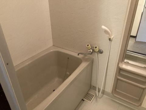 バス・シャワールーム　バス