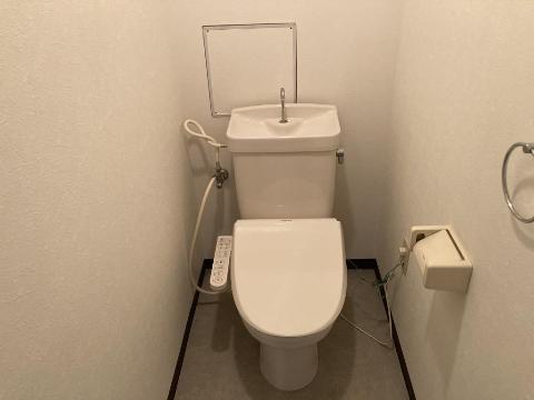 トイレ　シャワー付トイレ
