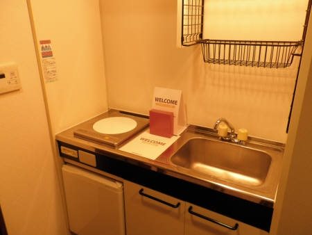 キッチン　同建物、他号室写真参照