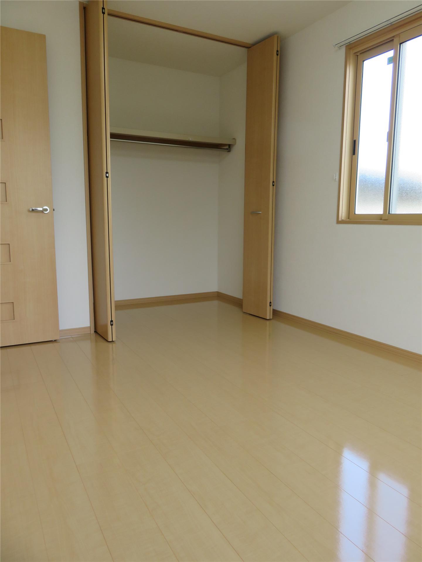 収納　洋室クローゼット
