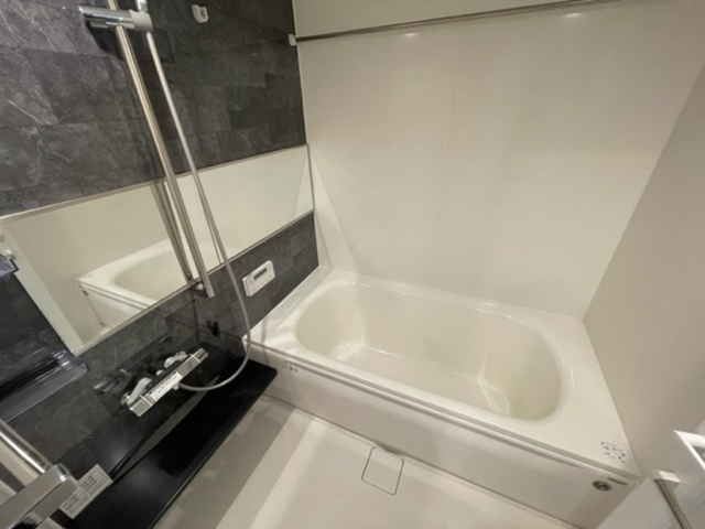 バス・シャワールーム　一坪風呂