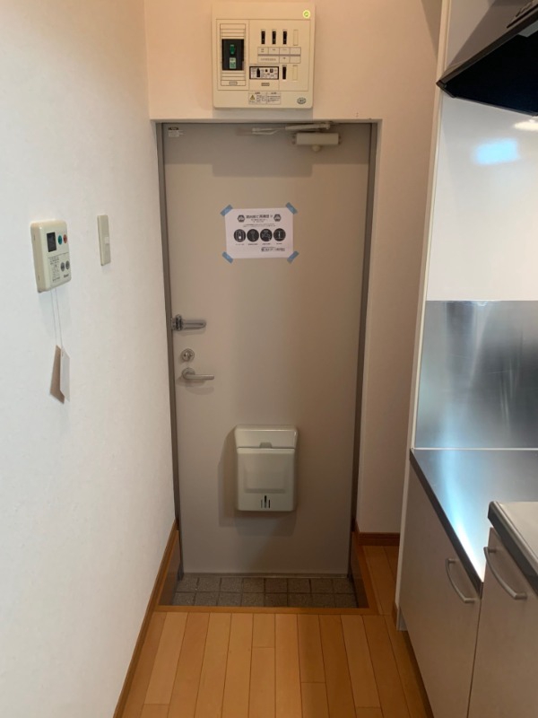 玄関　別号室