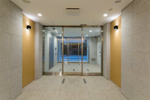 ロビー　建物の内部です