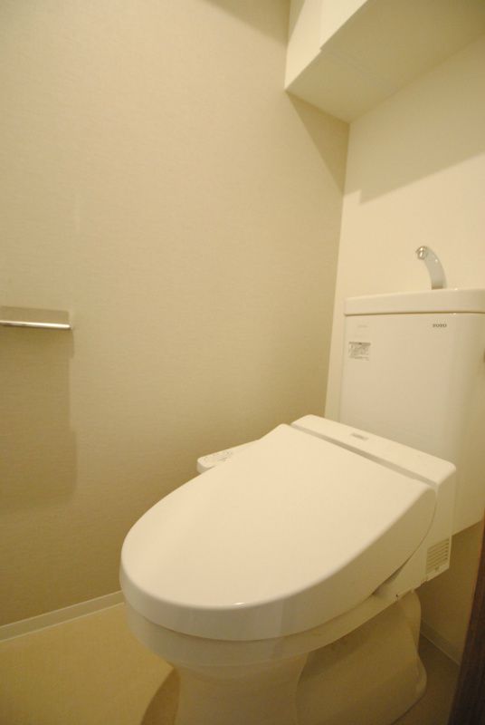 トイレ　※別部屋の参考写真です。