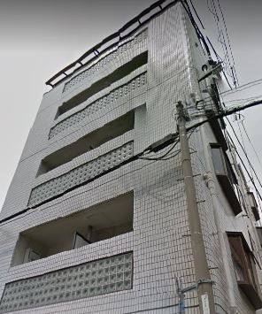 大阪市北区中津のマンションの建物外観