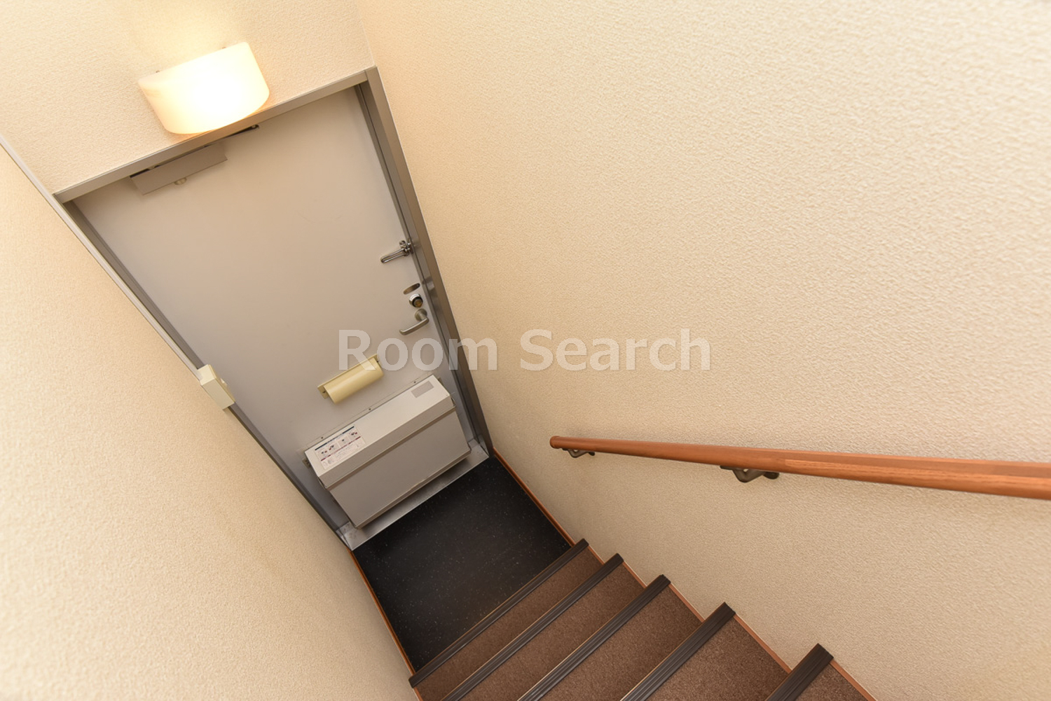 玄関　宅配ボックス