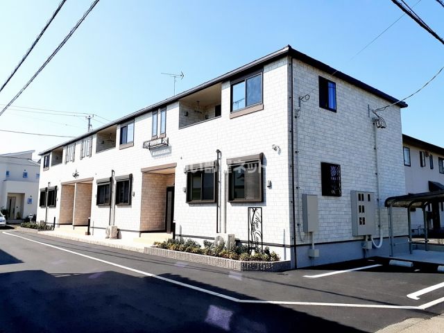 伊予郡松前町大字筒井のアパートの建物外観