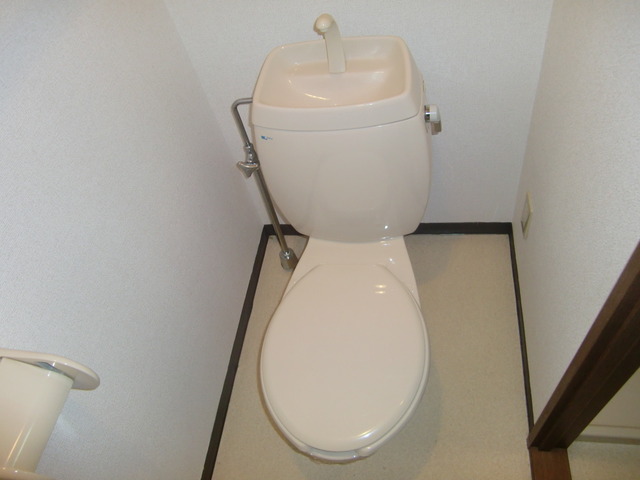 【城ノ内フラットのトイレ】