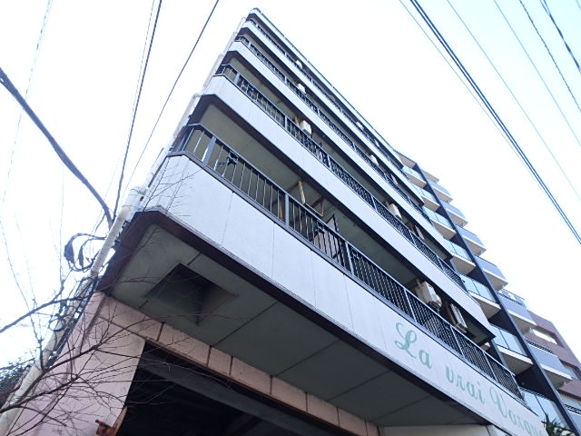 板橋区本町のマンションの建物外観