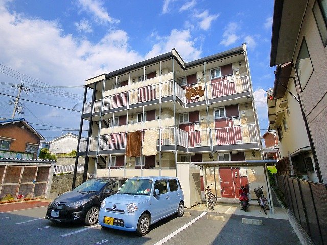 磯城郡田原本町大字宮森のマンションの建物外観