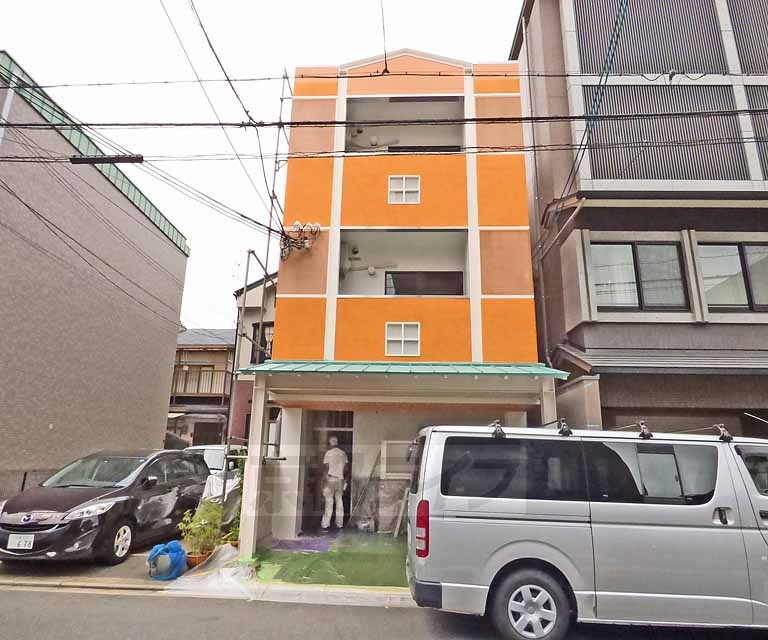 【鞍馬口西の建物外観】