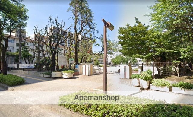 小学校　山下小学校（小学校）まで629m