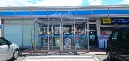 コンビニ　ローソン宮内店（コンビニ）まで621m