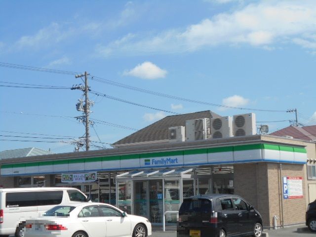 コンビニ　ファミリーマート西貝塚南店（コンビニ）まで1001m