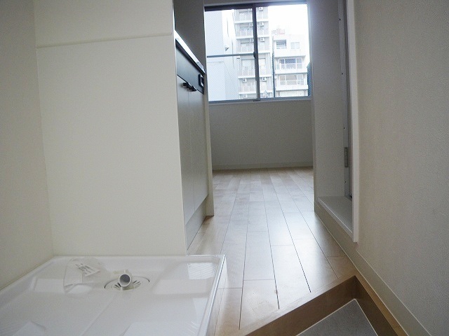 玄関　保証人不要