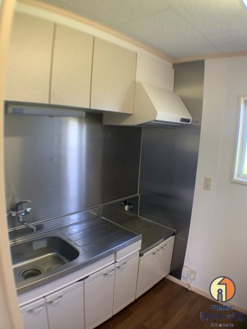 キッチン　コンパクトなキッチンで掃除もラクラク