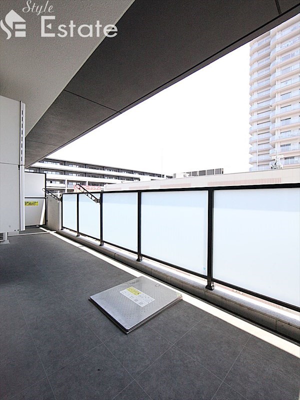 バルコニー　バルコニー