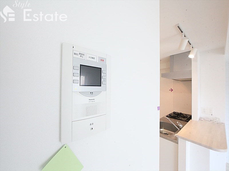 セキュリティ　モニター付きインターホン