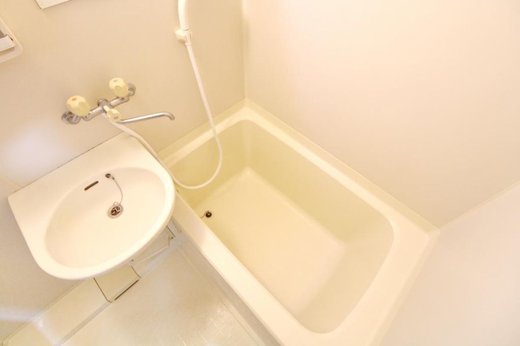 バス・シャワールーム　バス
