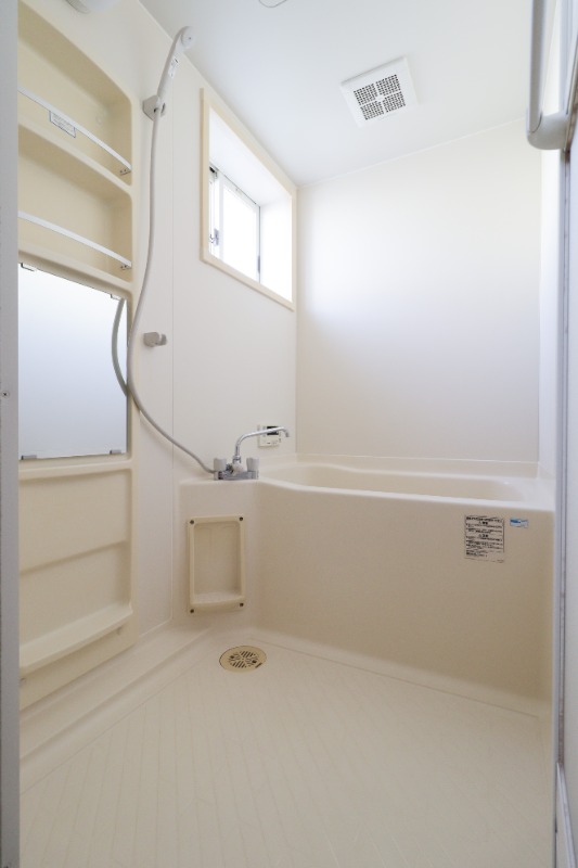 バス・シャワールーム　図面と現状に相違がある場合には現状を優先