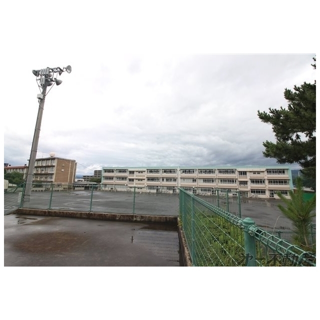 小学校　静岡市立清水有度第一小学校（小学校）まで600m