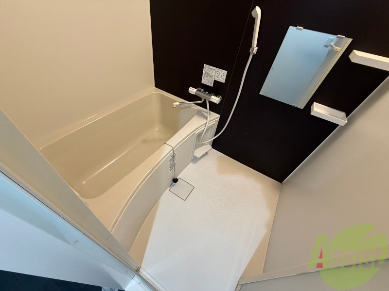 バス・シャワールーム　お風呂になります。一日の疲れを癒してくださいね。