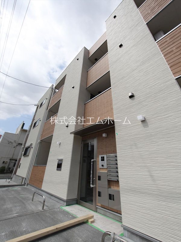 建物外観　外観　オートロック付　宅配ＢＯＸ有り