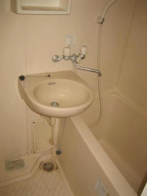 バス・シャワールーム　バスルーム