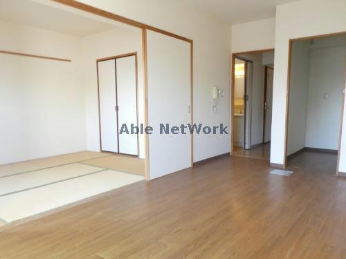 居室・リビング　同型202