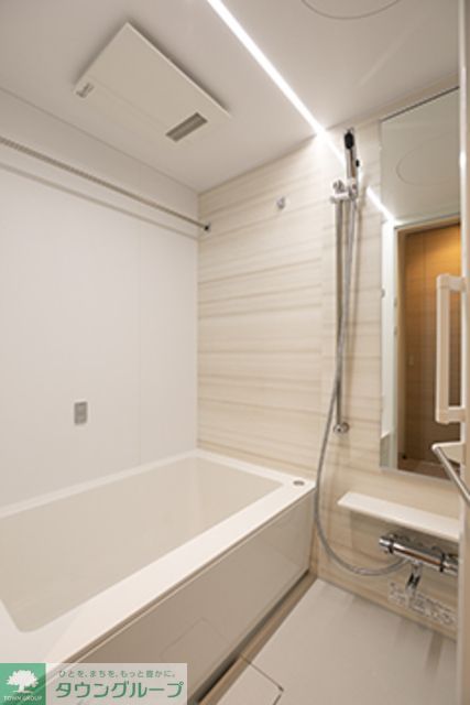 バス・シャワールーム　※写真は同タイプ住戸です。