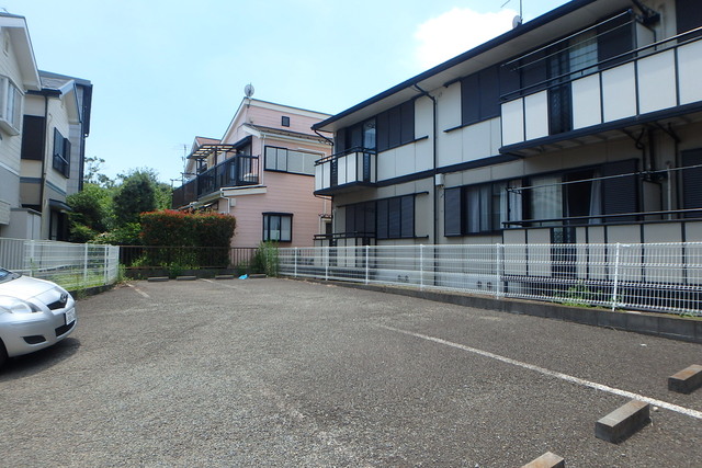 駐車場　駐車場要空き確認