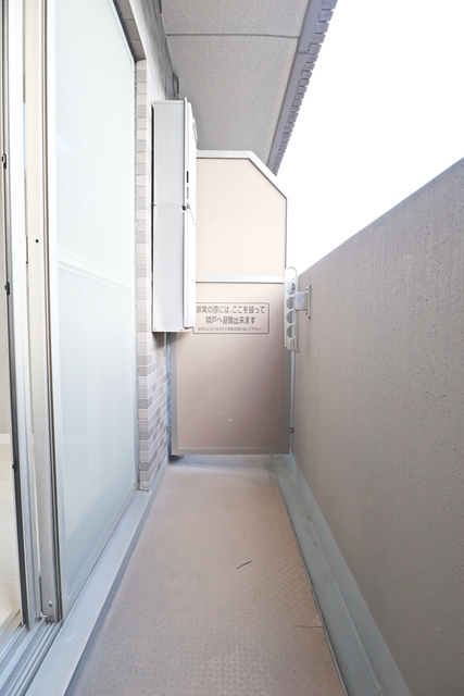 バルコニー　参考写真（同建物別部屋のものです）