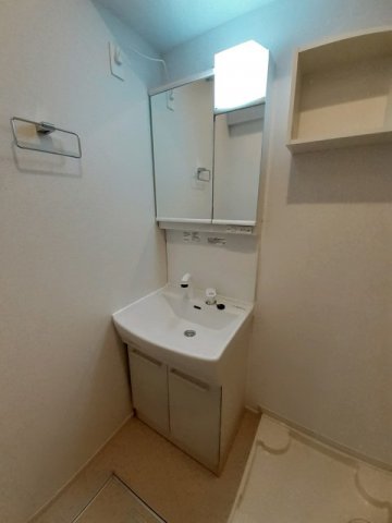 洗面設備　広い洗面スペース