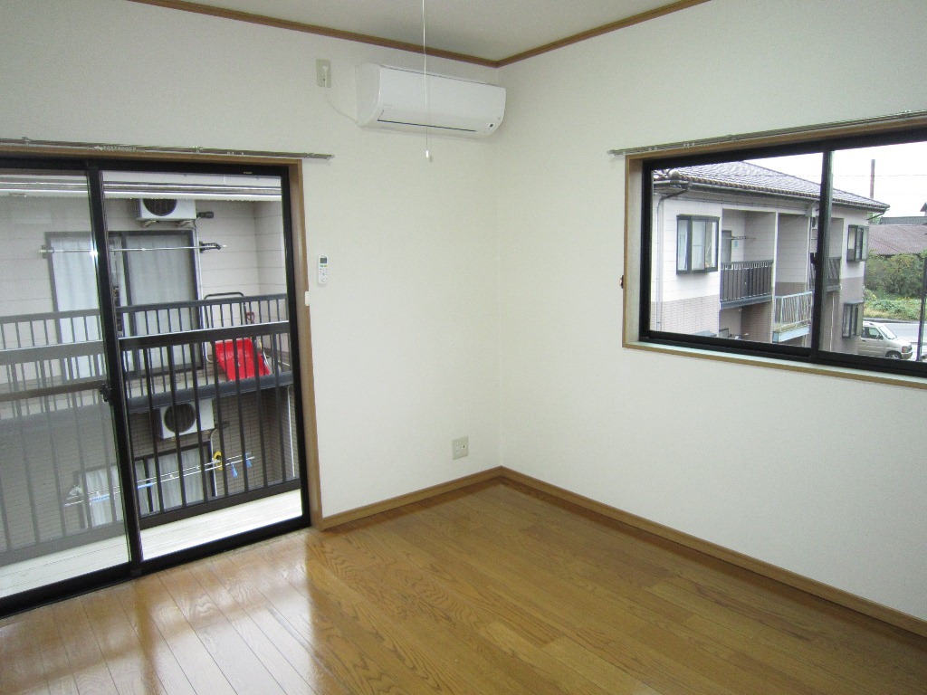 居室・リビング　写真は別号室のものになります