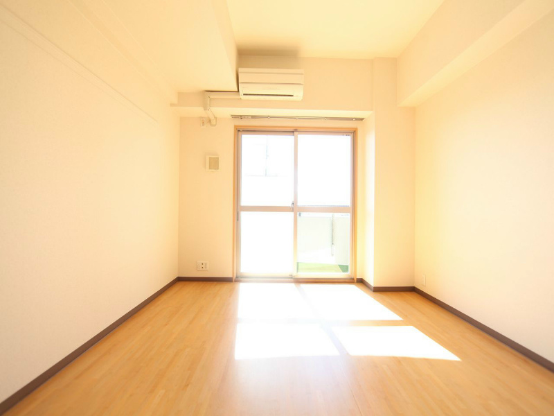 その他部屋・スペース　洋室7.3帖　エアコン完備