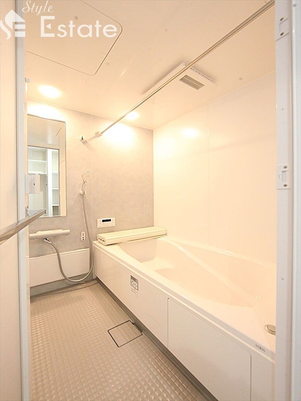 バス・シャワールーム　バスルーム